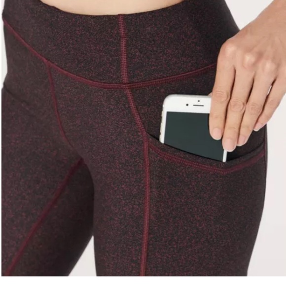 NWOT- Lululemon Tight Stuff Tight II Size 4 Granulite Garnet Black RARE! - Picture 9 of 10